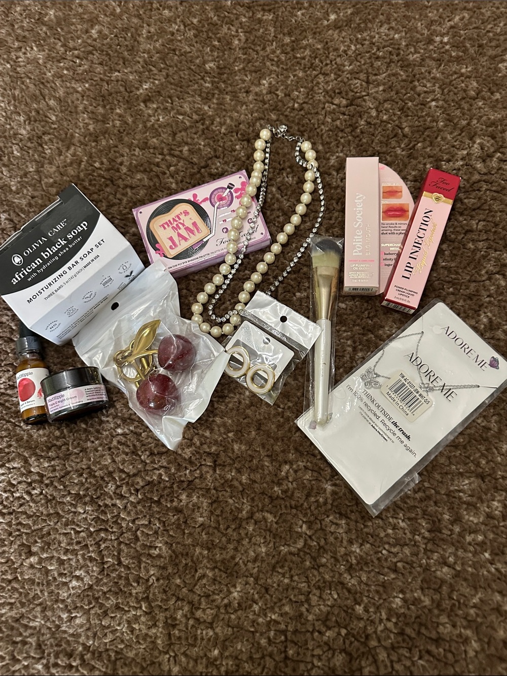 Too faced, polite society, mad hippie and more - Picture 10 of 10